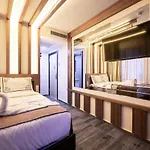 Hotel Di Poesia & Free Breakfast Estambul