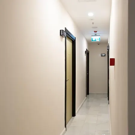 Di Poesia & Free Breakfast