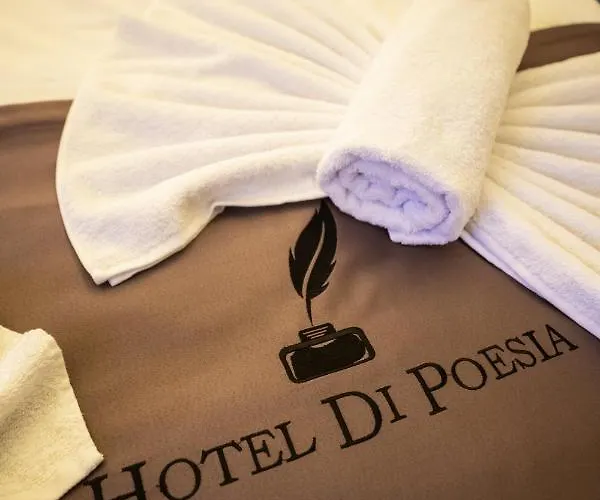 Di Poesia & Free Breakfast Hotel 2*