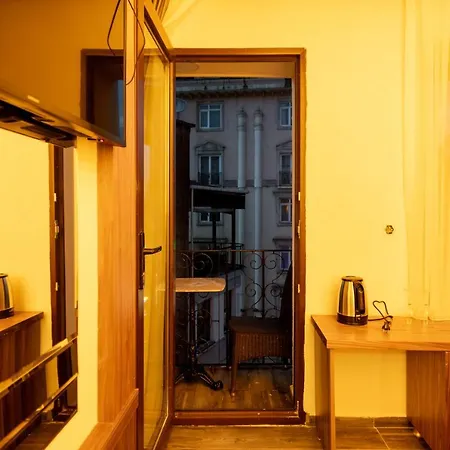 Di Poesıa&free Breakfast