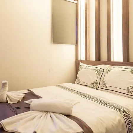 Di Poesıa&free Breakfast