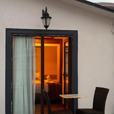 Di Poesıa&free Breakfast