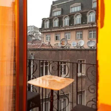 Di Poesıa&free Breakfast İstanbul